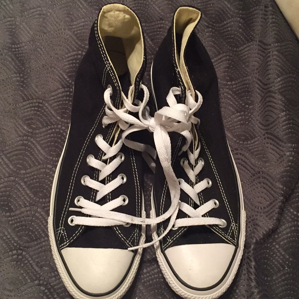 Black and white High top Converse size 11 Mens